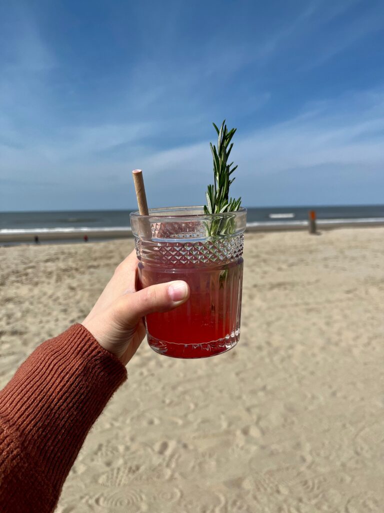 Visiting Noordwijk, Branding Beach Club