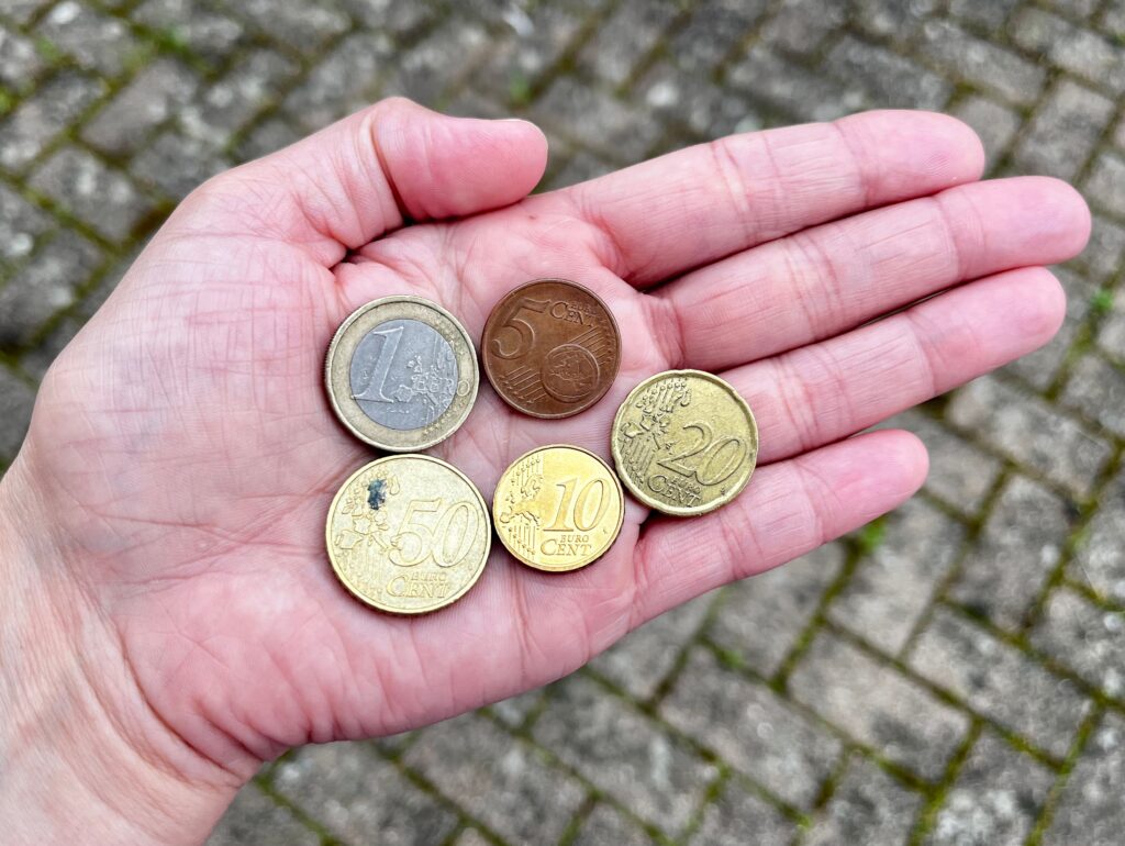 Germany Tips, euro on hand